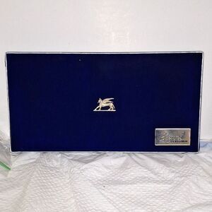 A Baci Perugina Gift Box Empty Italian Chocolates Velvet Elegant Shirt Size